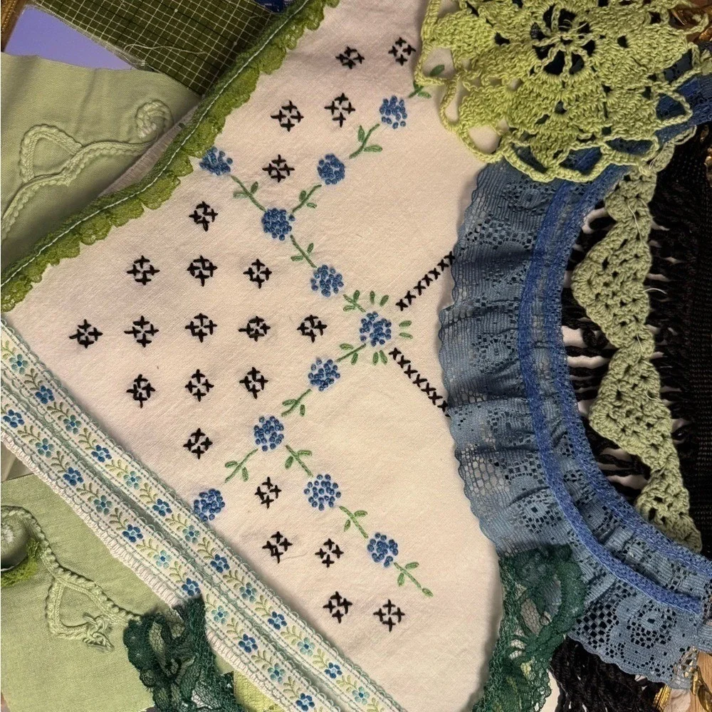 Vintage Fabric Scrap Bundle Blue Green Junk Journal Slow‎ Stitch Lace Embroidery